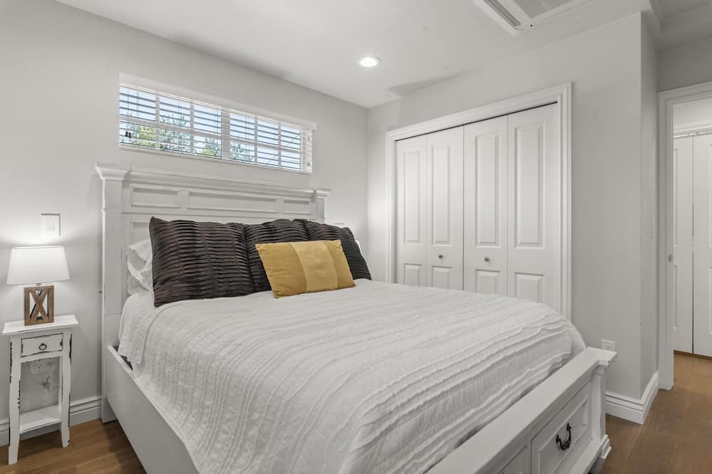 Photo of Bedroom in City Park