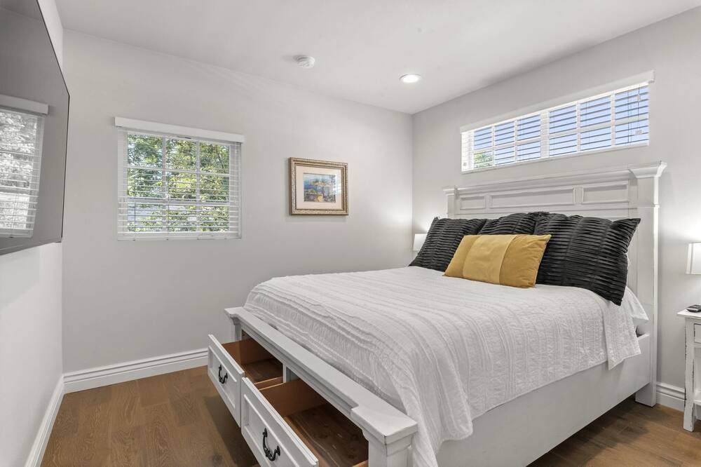 Photo of Bedroom in City Park