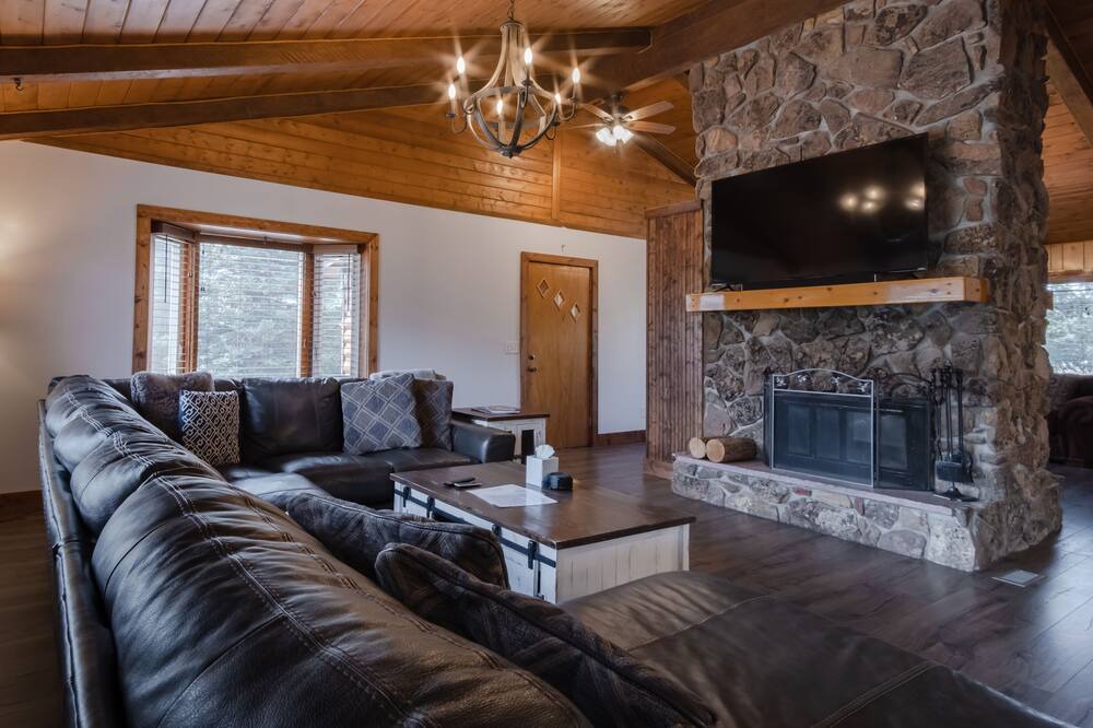 Photo of Livingroom in Almont