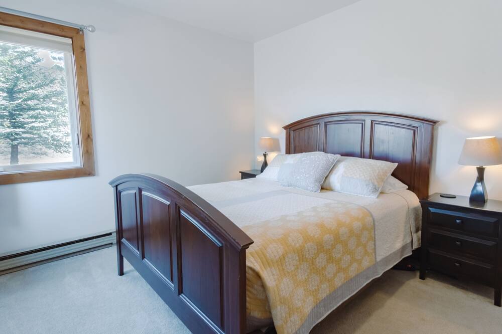 Photo of Bedroom in Almont