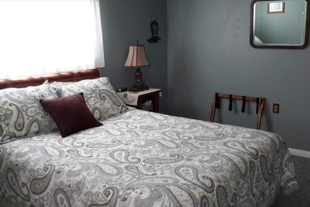 Photo of Bedroom in Cedaredge