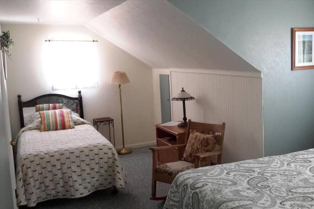Photo of Bedroom in Cedaredge