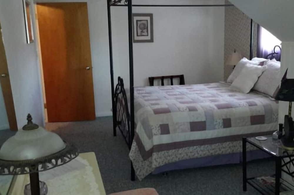 Photo of Bedroom in Cedaredge