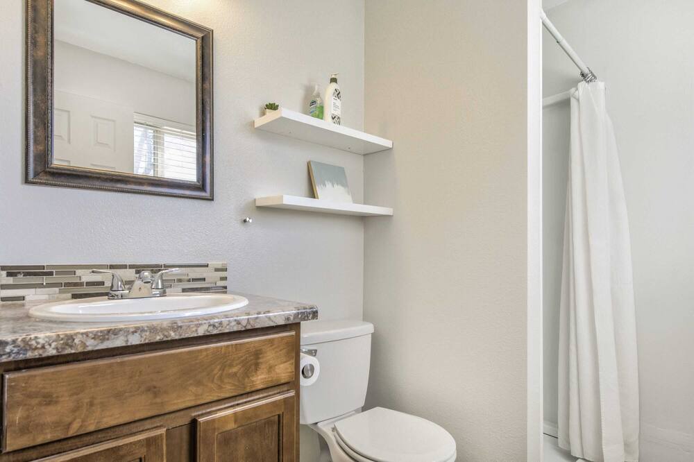 Photo of Bathroom in Village Seven