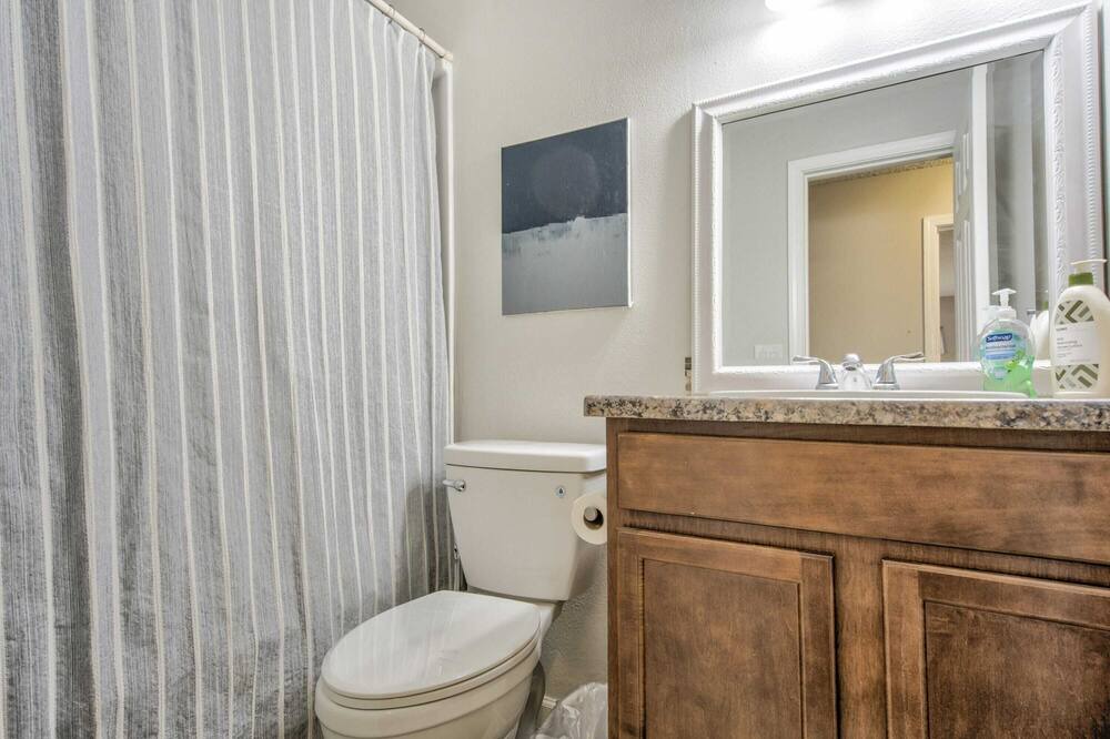 Photo of Bathroom in Village Seven