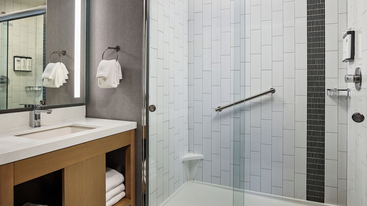 Photo of Bathroom in Dupont