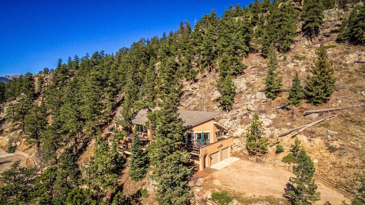 Photo of Outdoor in Windcliff Estates