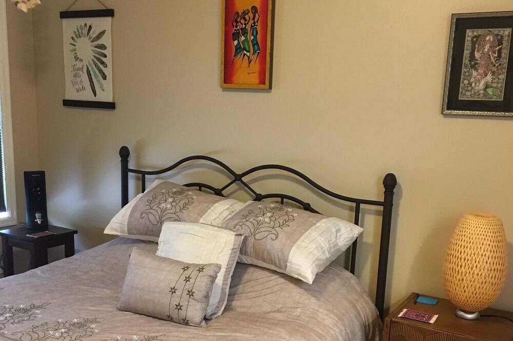 Photo of Bedroom in Capitol Hill