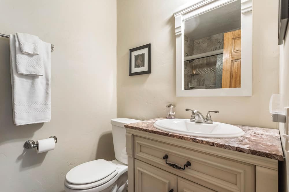 Photo of Bedroom in Avon