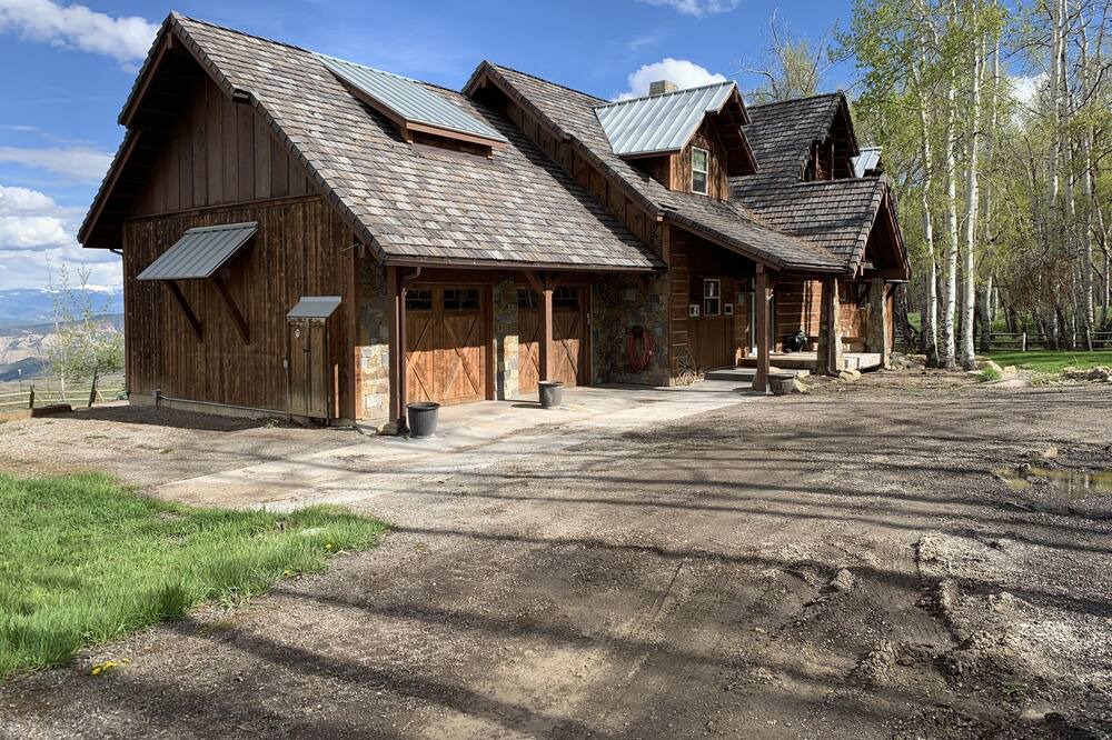 Photo of Outdoor in Gypsum