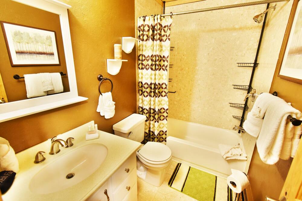 Photo of Bathroom in Frisco