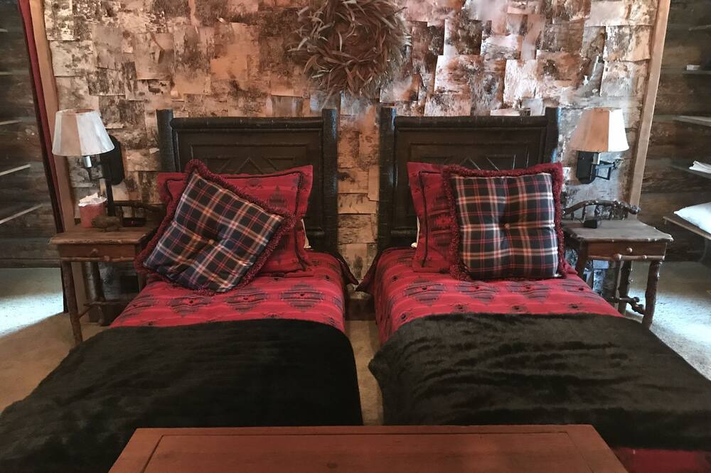 Photo of Bedroom in Gypsum