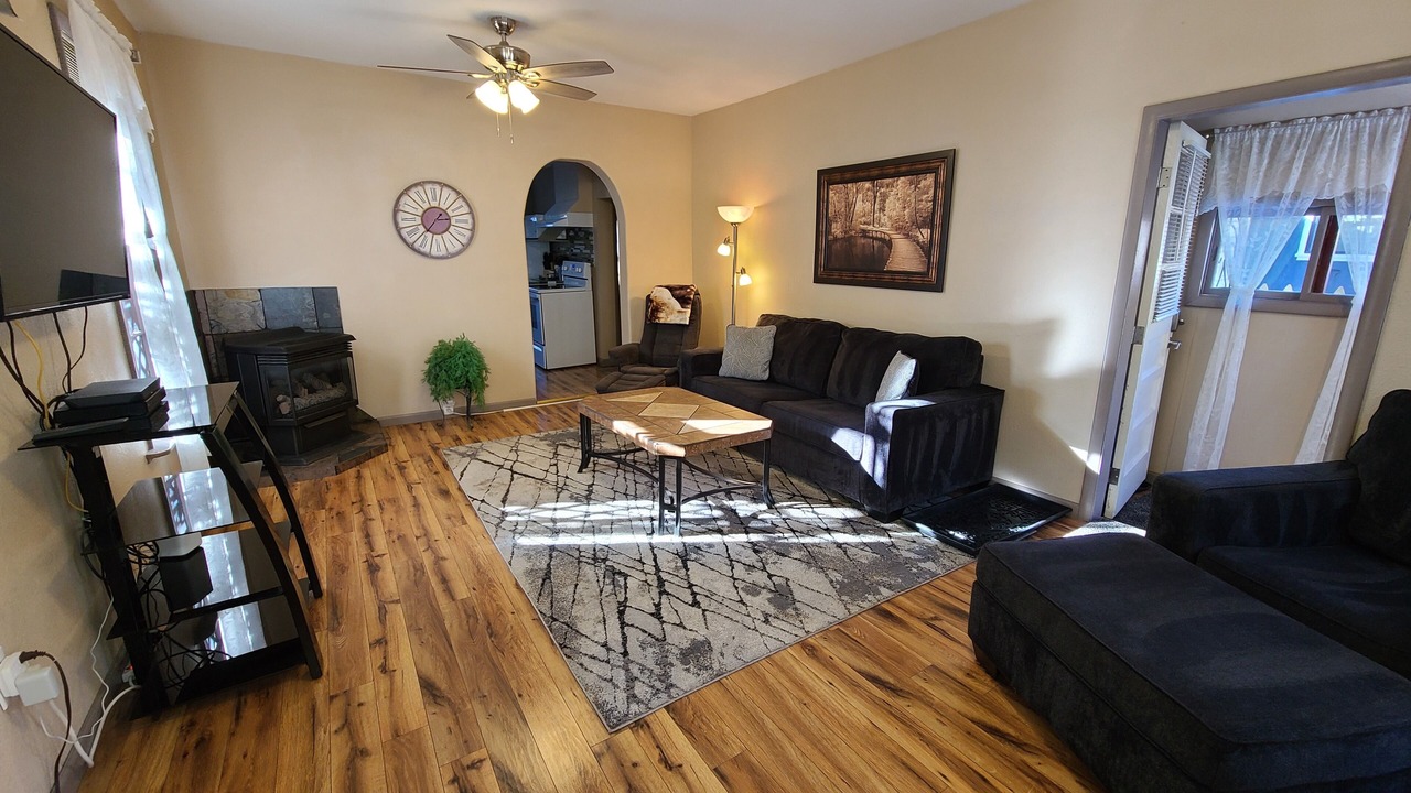 Photo of Livingroom in Historic District