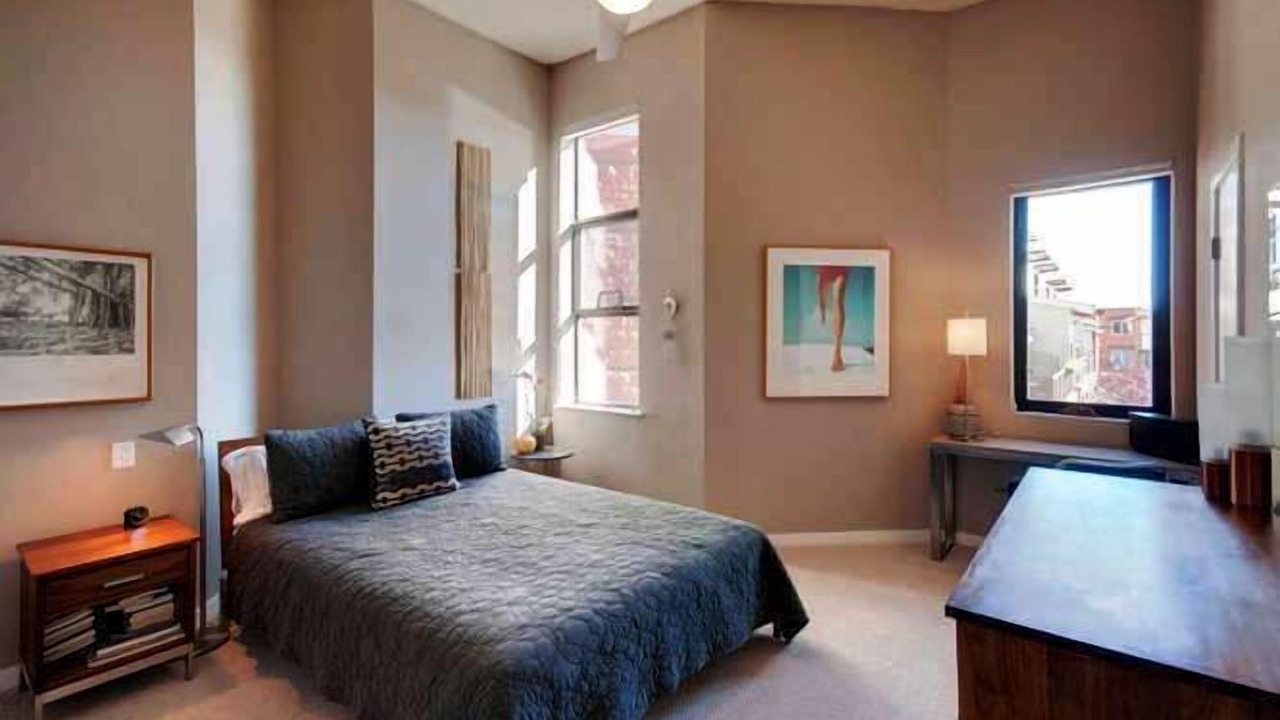Photo of Bedroom in North Broadway - Holiday