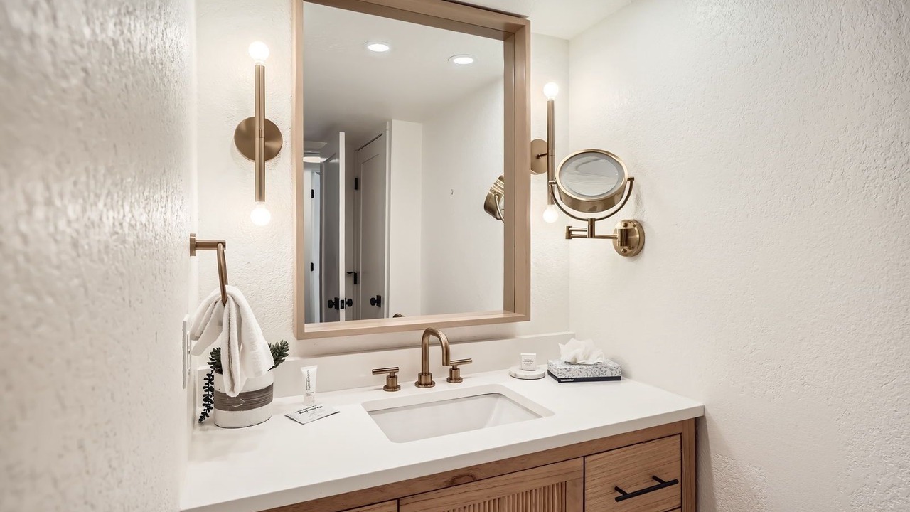 Photo of Bathroom in Warrior's Mark