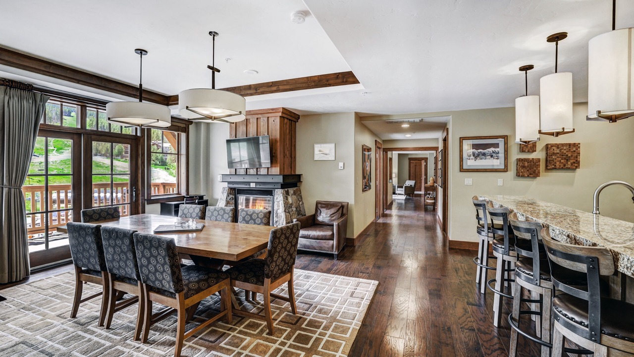 Photo of Kitchen in Peak 8