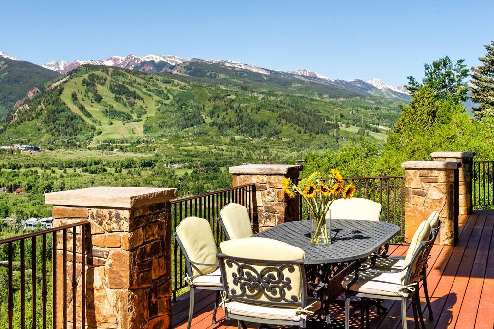 Photo of Patio Balcony in Red Mountain
