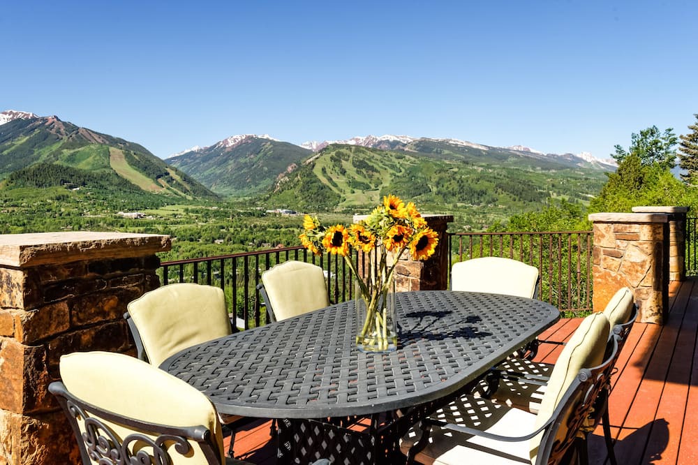 Photo of Patio Balcony in Red Mountain