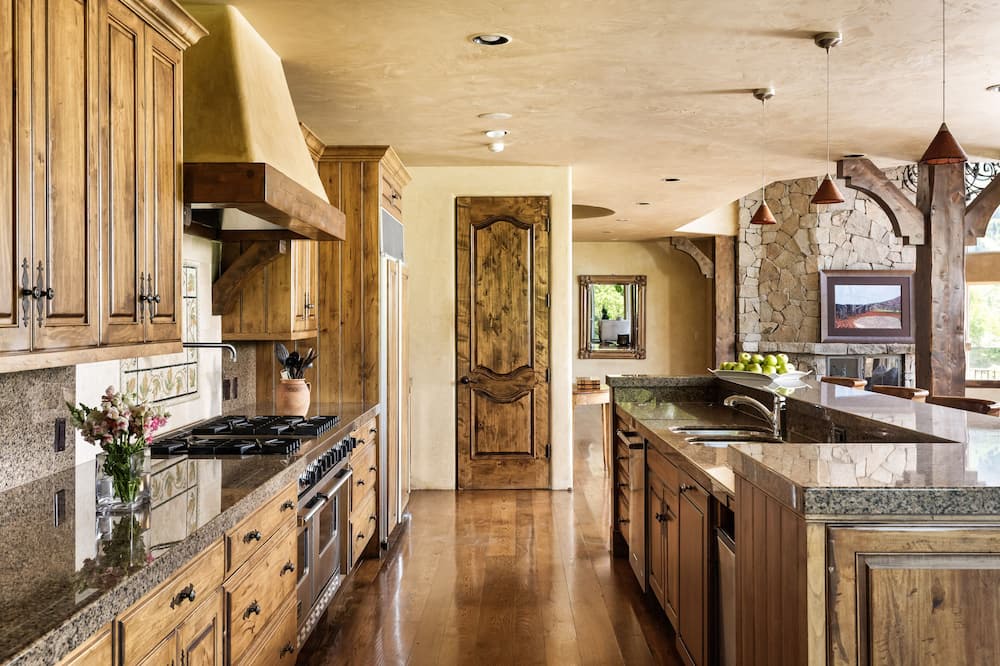 Photo of Kitchen in Red Mountain