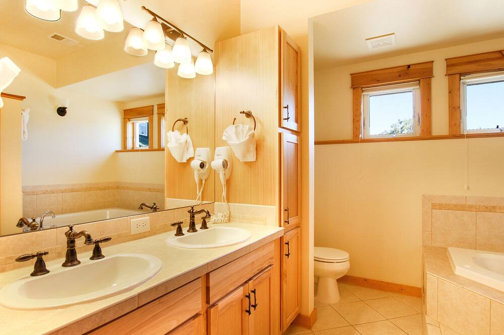 Photo of Bathroom in Estes Park