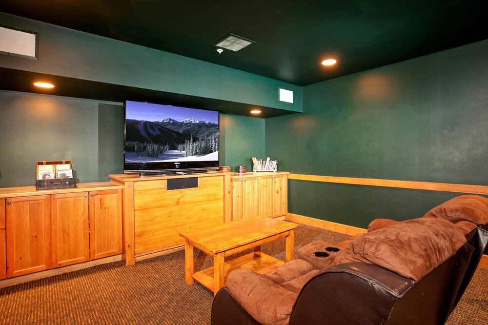 Photo of Bedroom in River Run