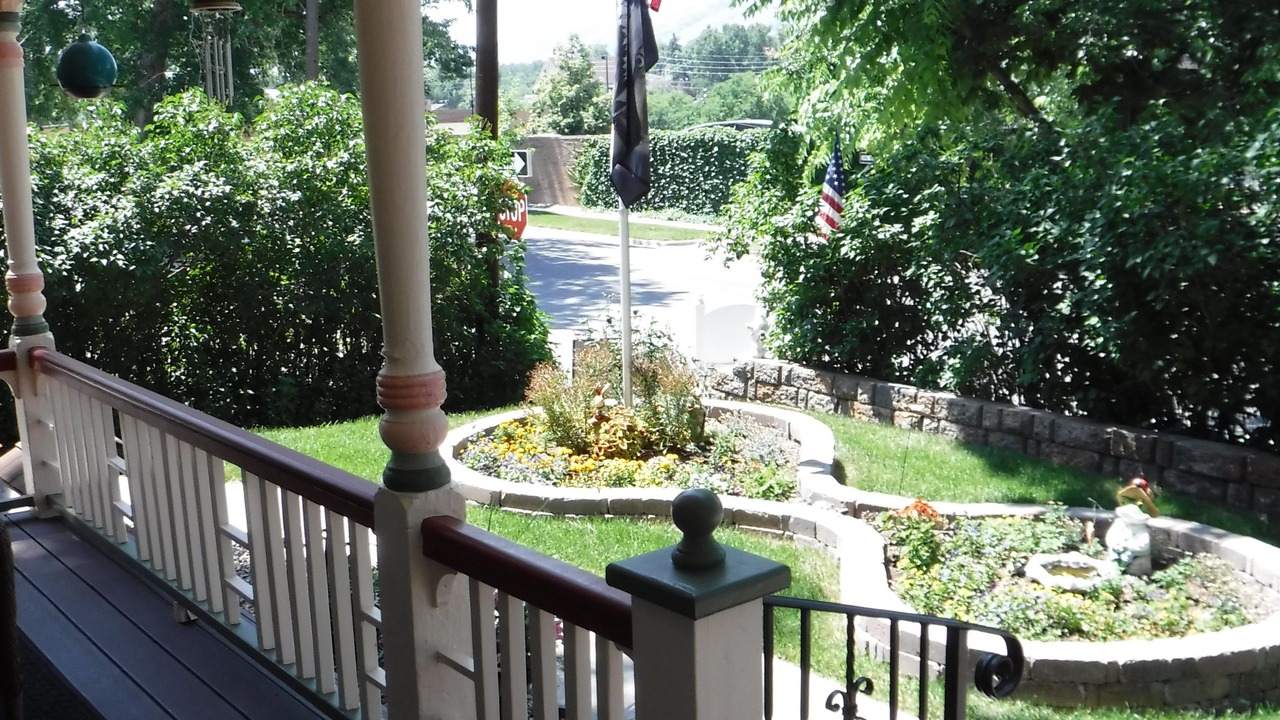 Photo of Outdoor in Golden