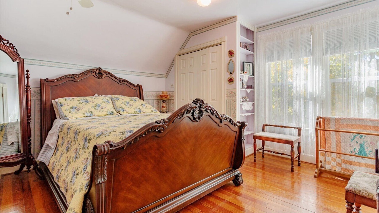 Photo of Bedroom in Golden