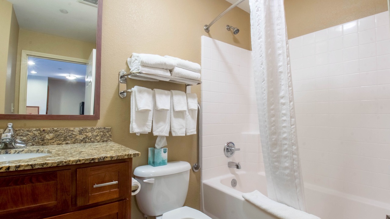 Photo of Bathroom in Parachute