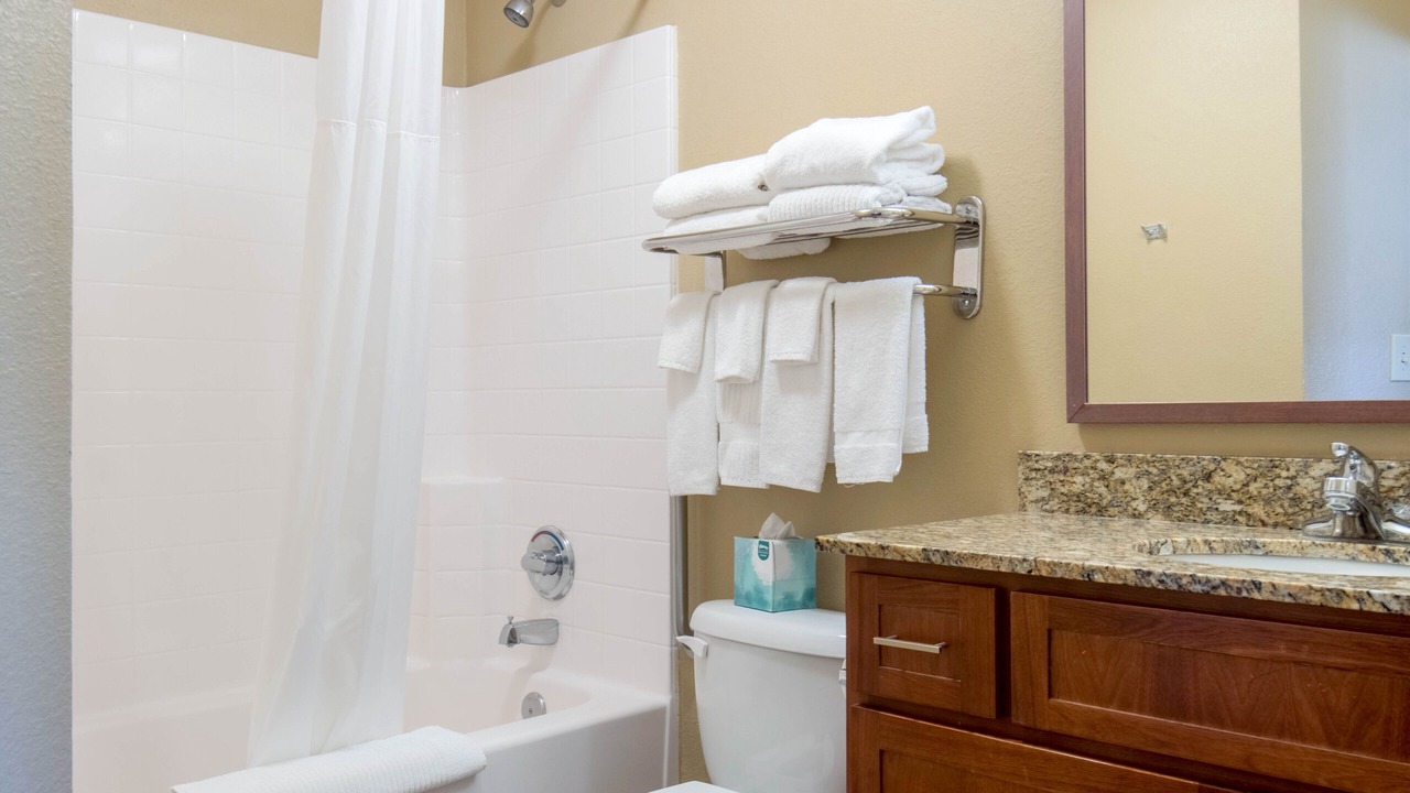 Photo of Bathroom in Parachute