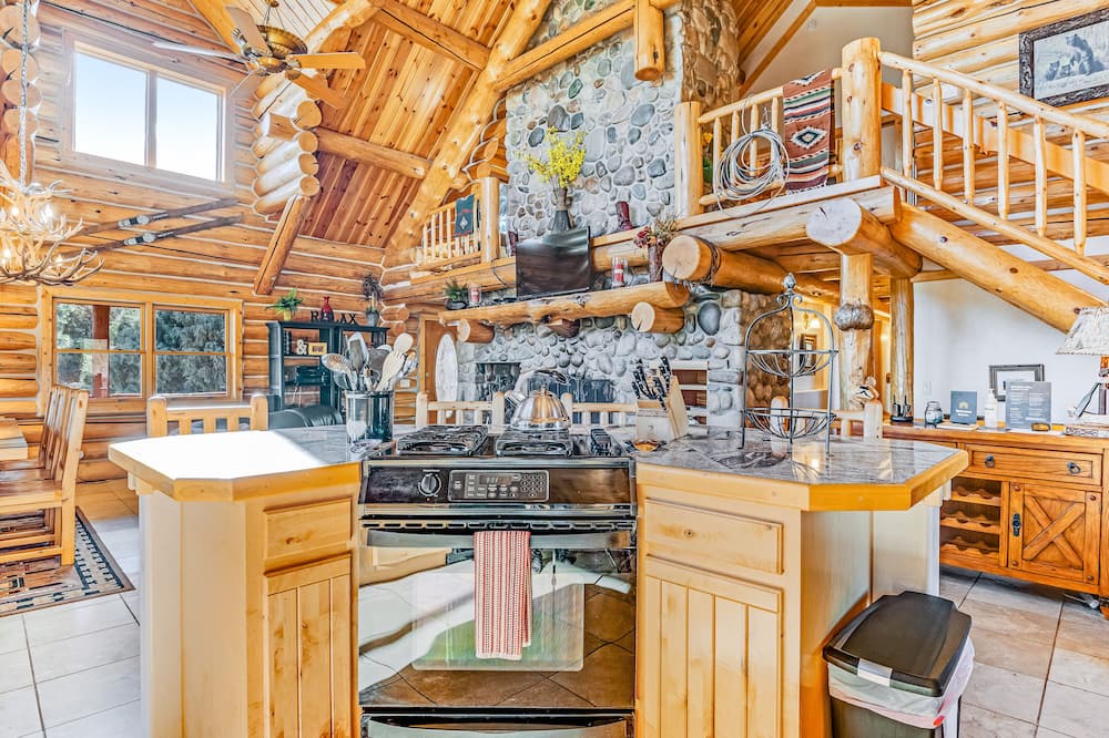 Photo of Kitchen in Pagosa Meadows IV