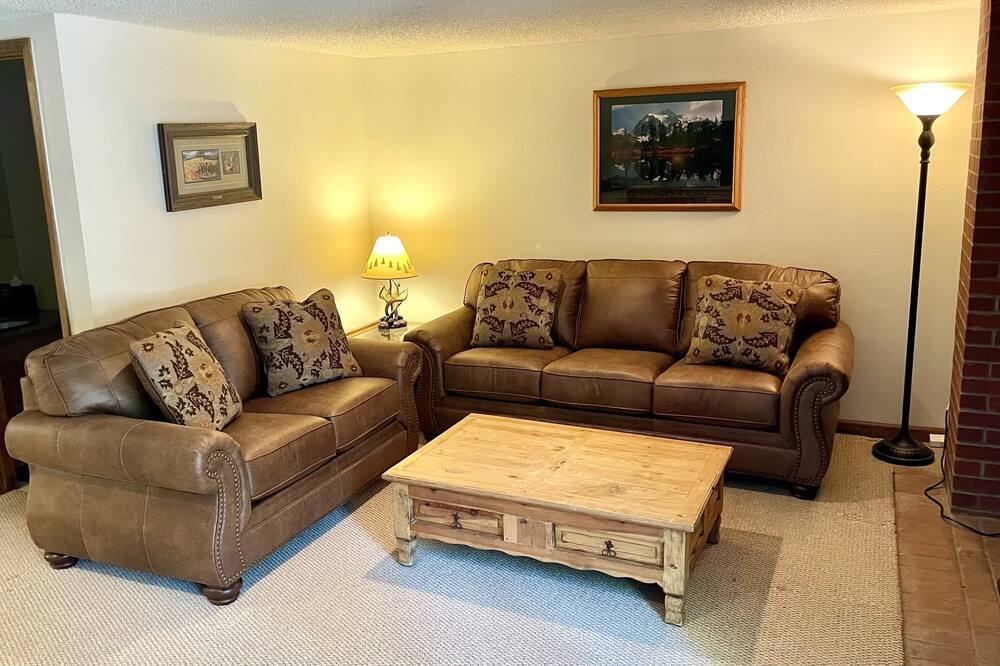 Photo of Bedroom in Breckenridge Heights