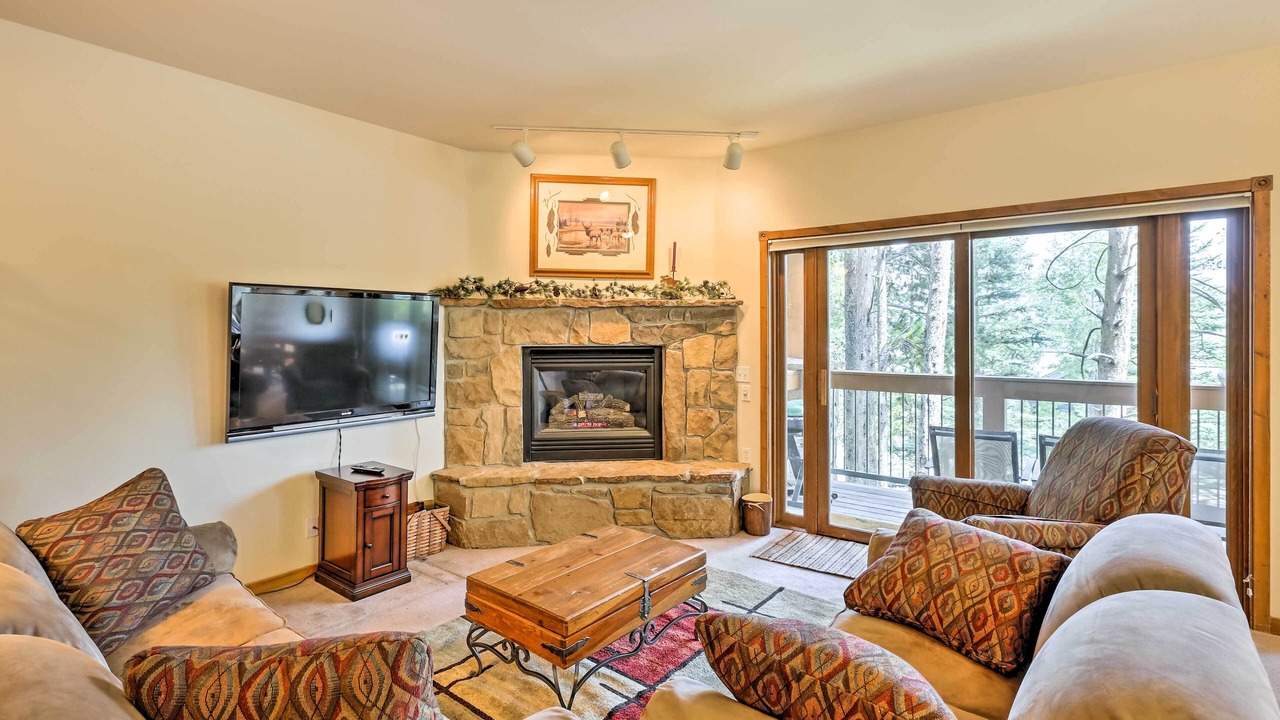 Photo of Livingroom in Four O'Clock