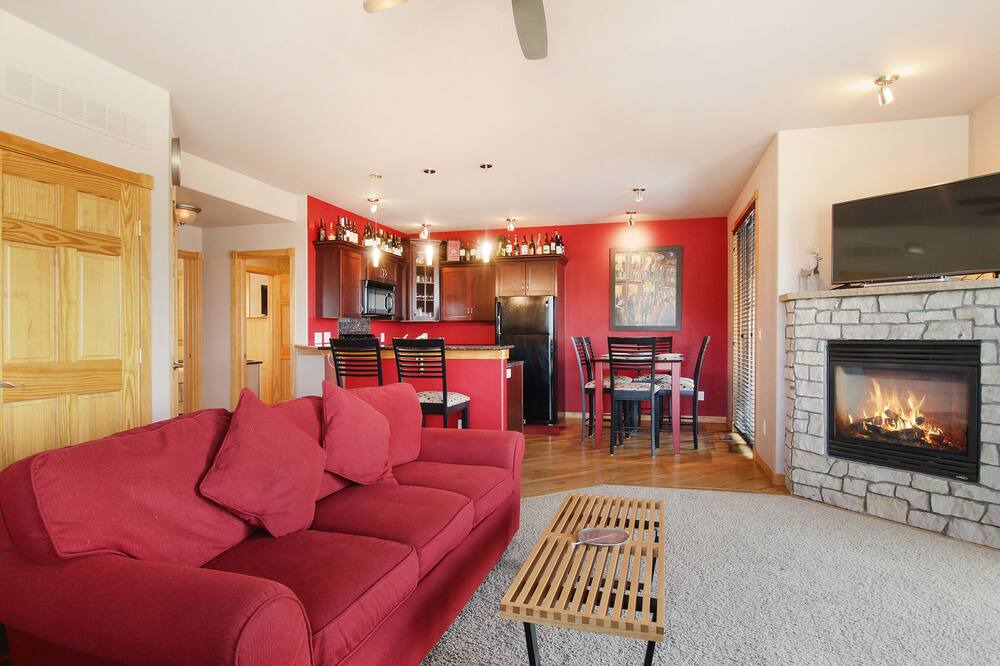 Photo of Livingroom in Estes Park