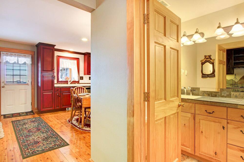 Photo of Bedroom in Estes Park