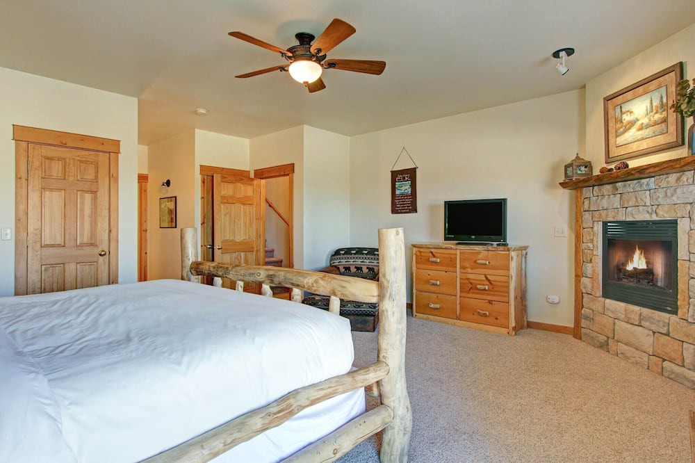 Photo of Livingroom in Estes Park