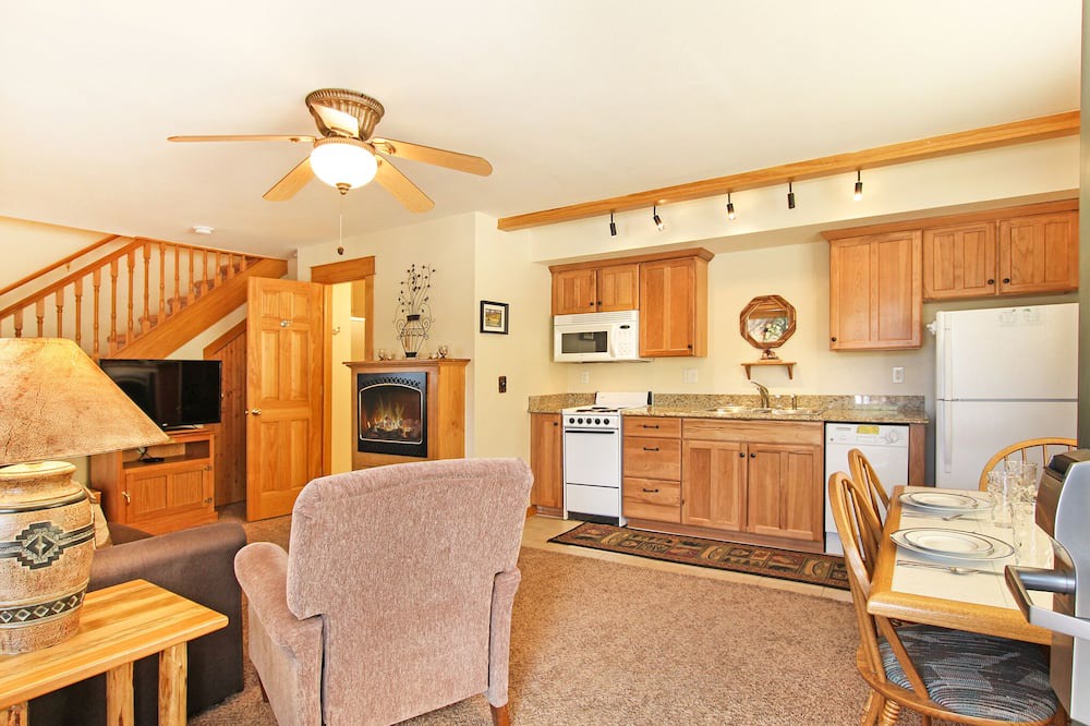 Photo of Livingroom in Estes Park