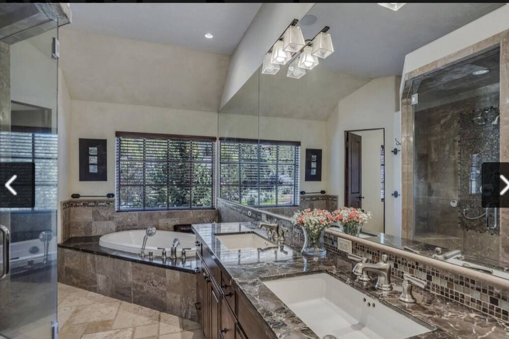 Photo of Kitchen in Basalt