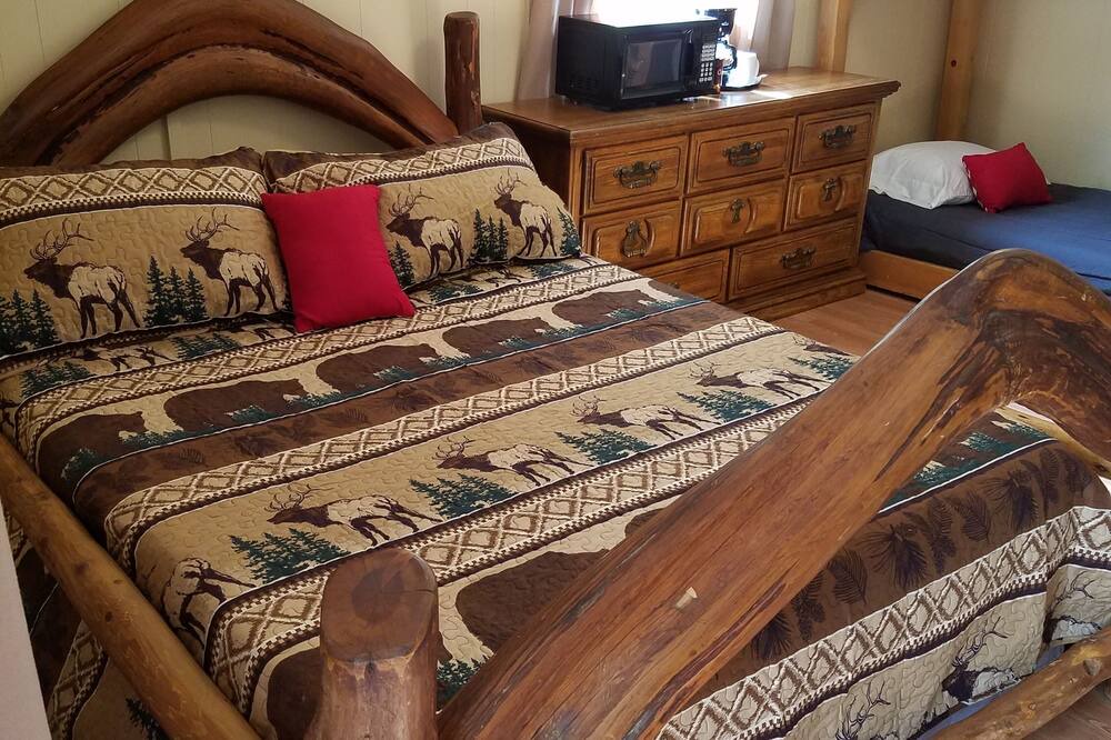 Photo of Bedroom in Cedaredge