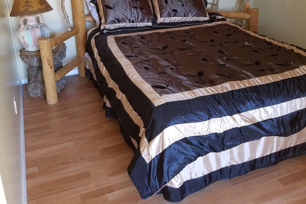 Photo of Bedroom in Cedaredge