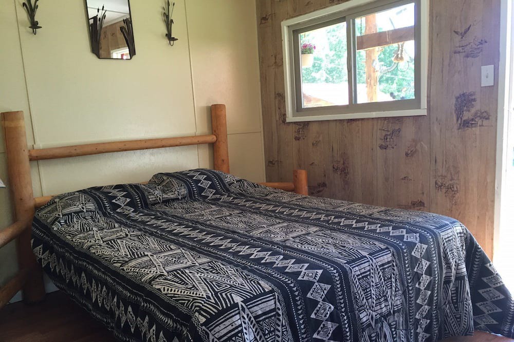 Photo of Bedroom in Cedaredge
