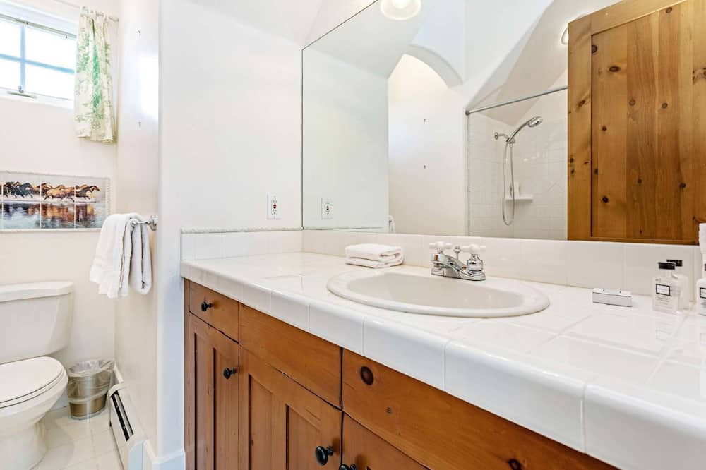 Photo of Bathroom in Cordillera