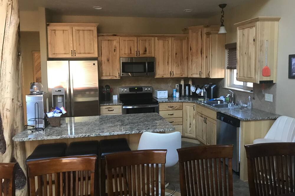 Photo of Kitchen in South Fork