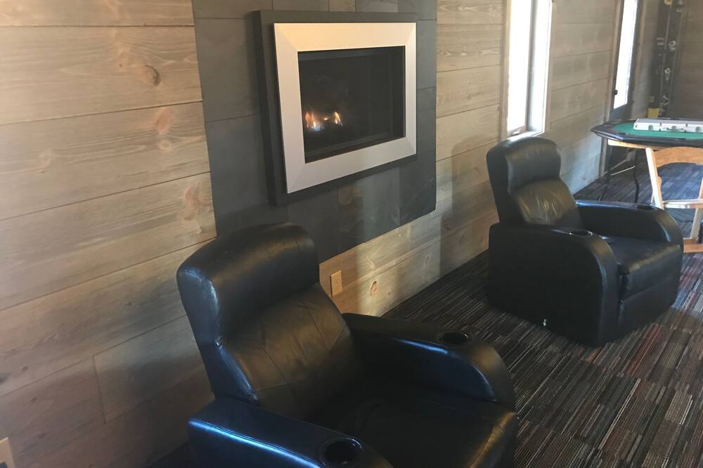 Photo of Livingroom in South Fork