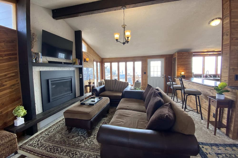 Photo of Livingroom in Leadville