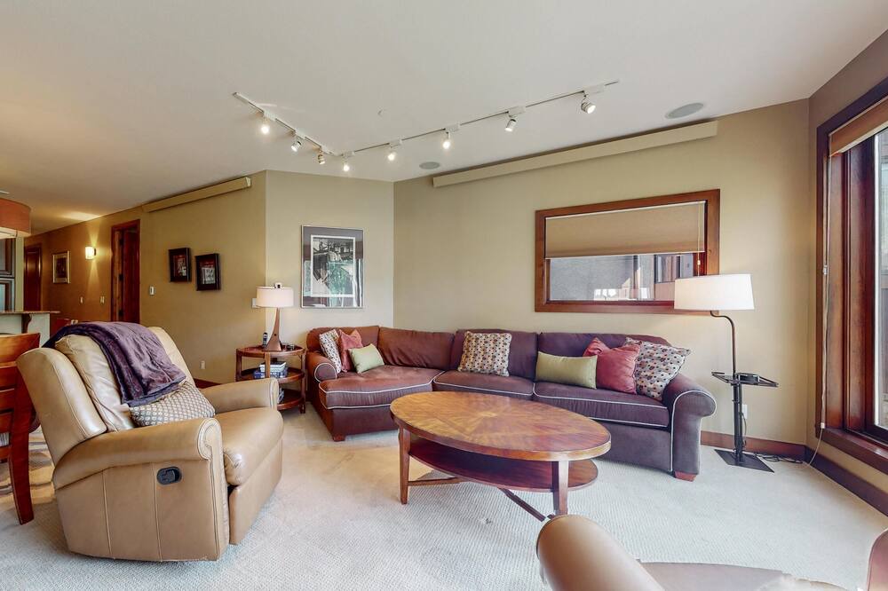 Photo of Livingroom in Snowmass Village