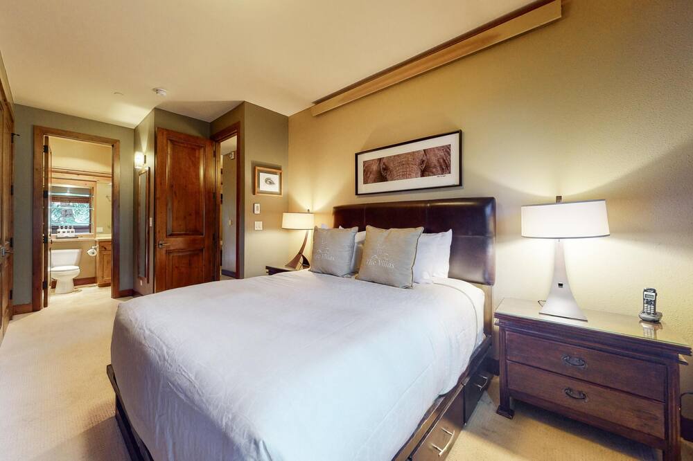 Photo of Bedroom in Snowmass Village