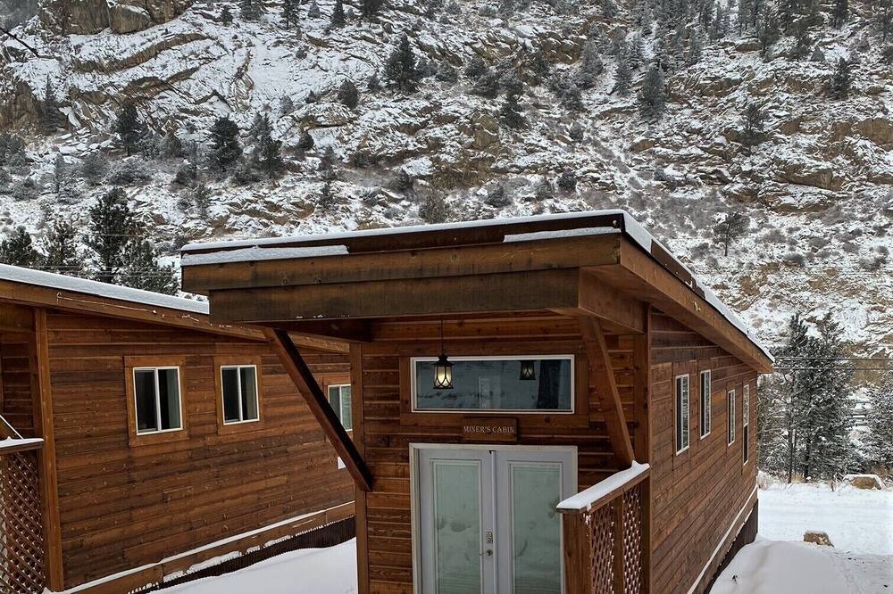 Photo of Bedroom in Idaho Springs