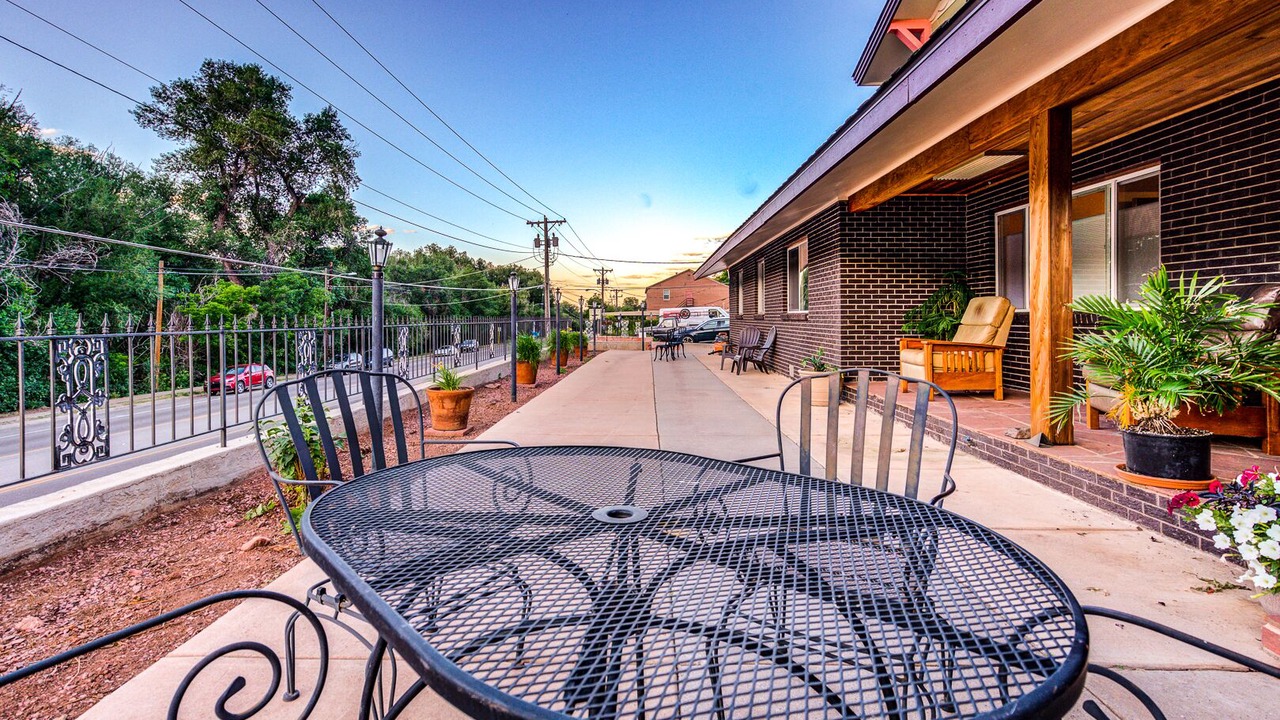 Photo of Outdoor in Manitou Springs Historic District