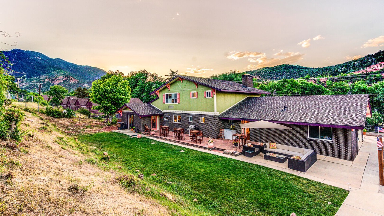 Photo of Outdoor in Manitou Springs Historic District
