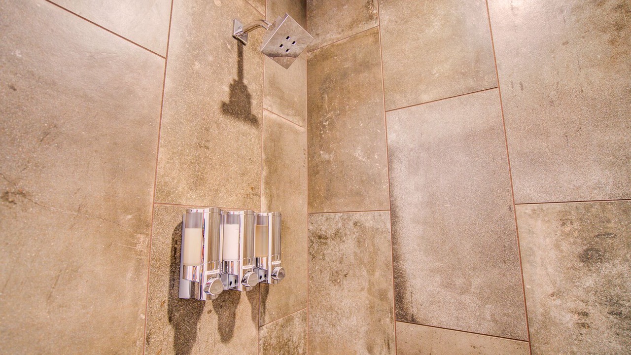 Photo of Bathroom in Manitou Springs Historic District